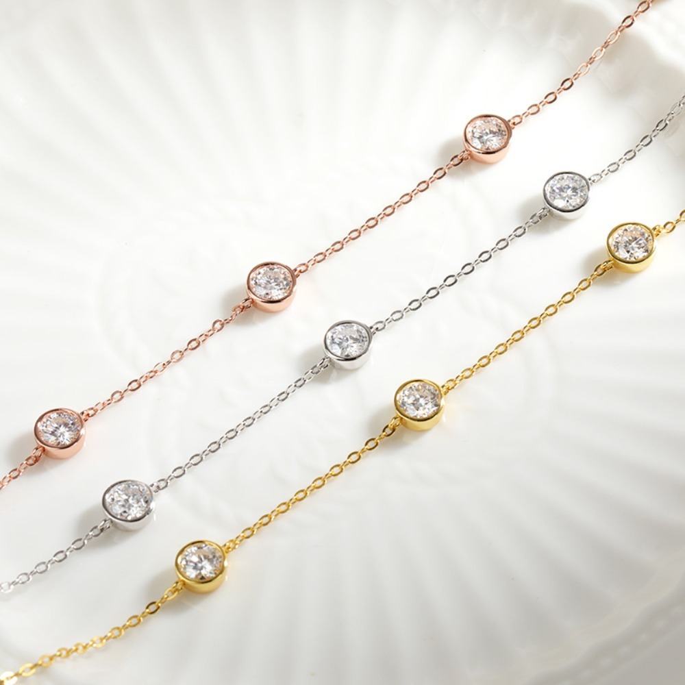 GRA Certified 5mm Moissanite N - Bezels Set Pendant reseña y precio